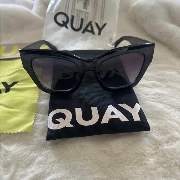 Quay Australia BY THE WAY Sunglasses - Picture 1 of 3